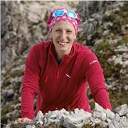 Disponibile per aiuto compiti e in particolare Italiano.